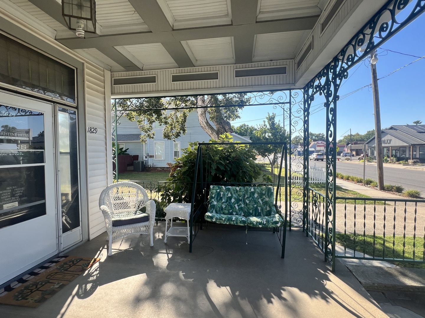 main property photo 5