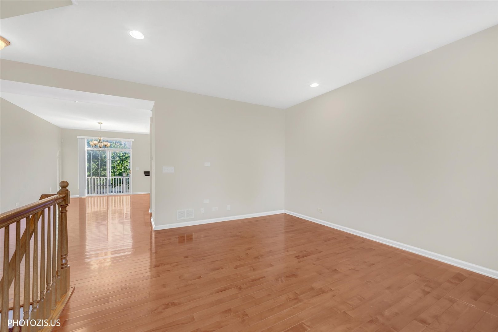 property viewer photo 11