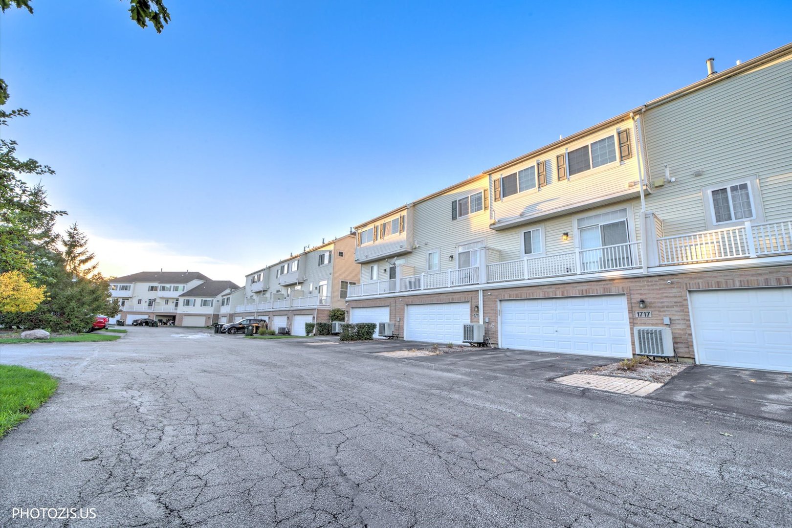 property viewer photo 40
