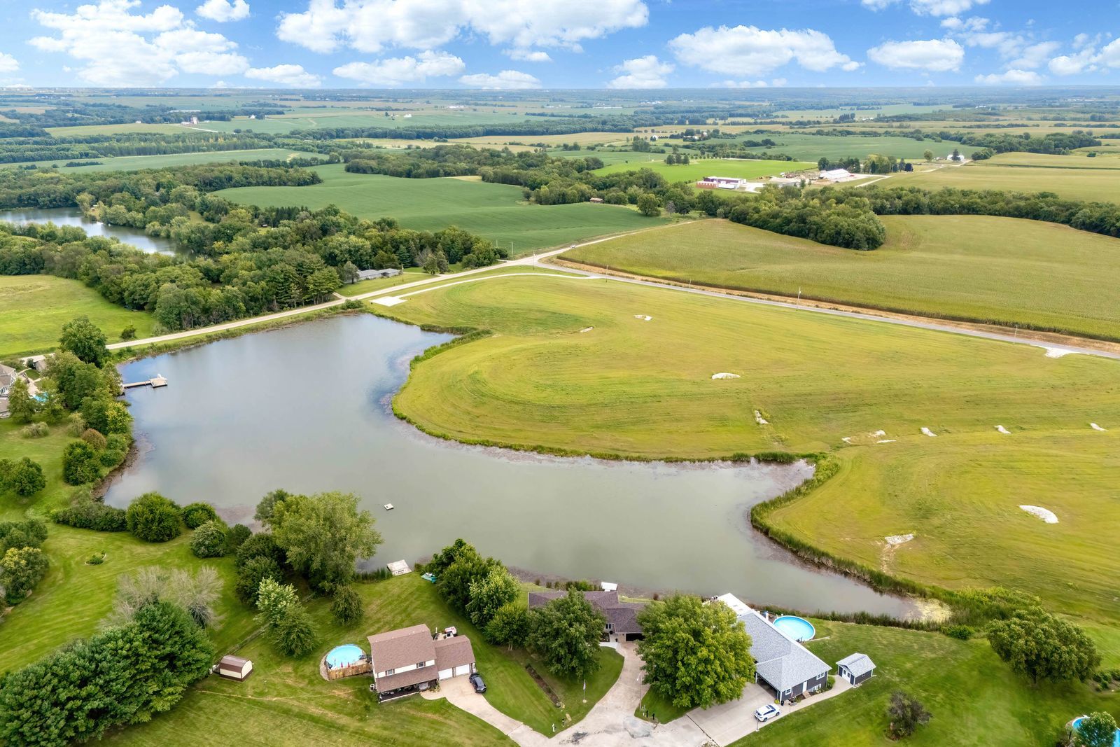 main property photo 13