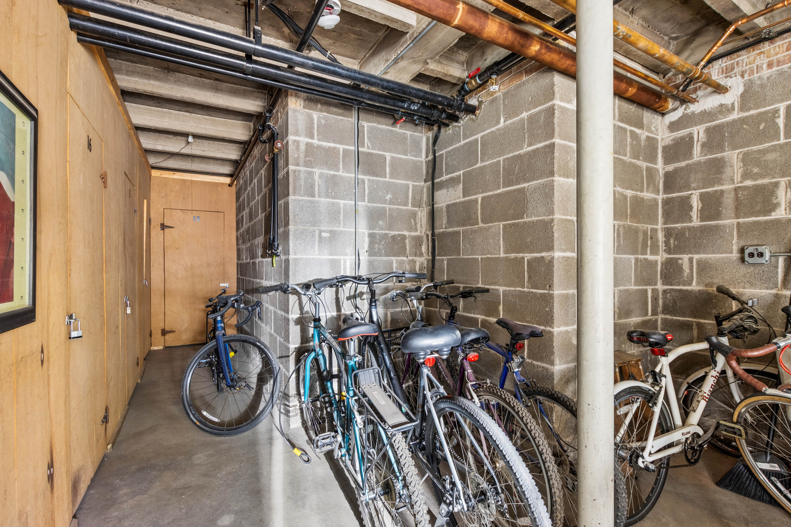 main property photo 18