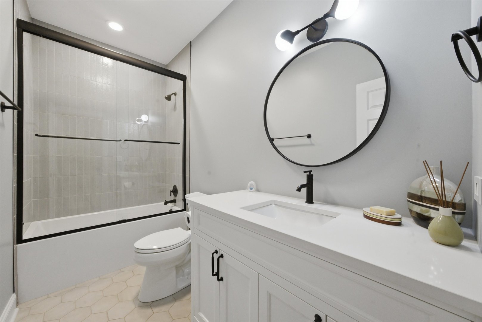 main property photo 70