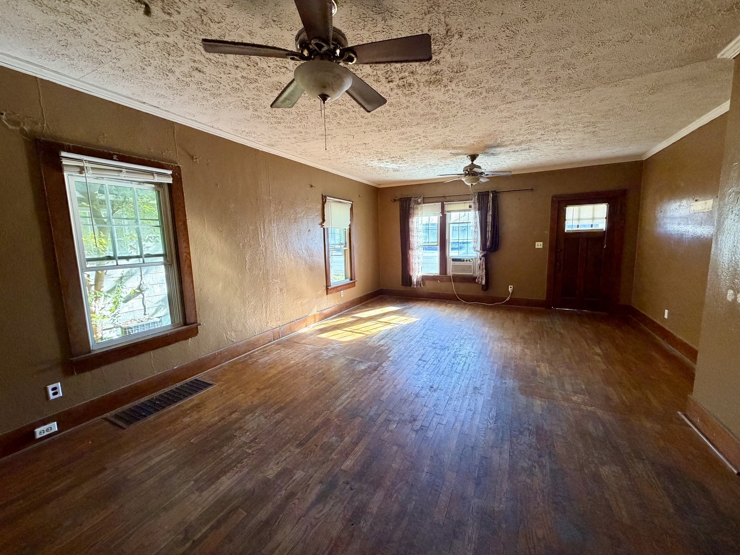 property viewer photo 6