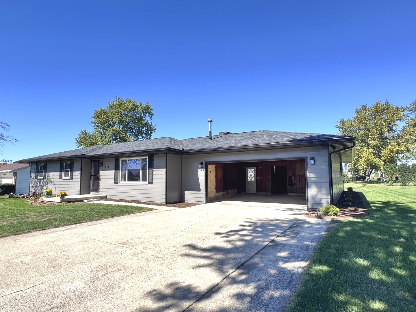 main property photo 19