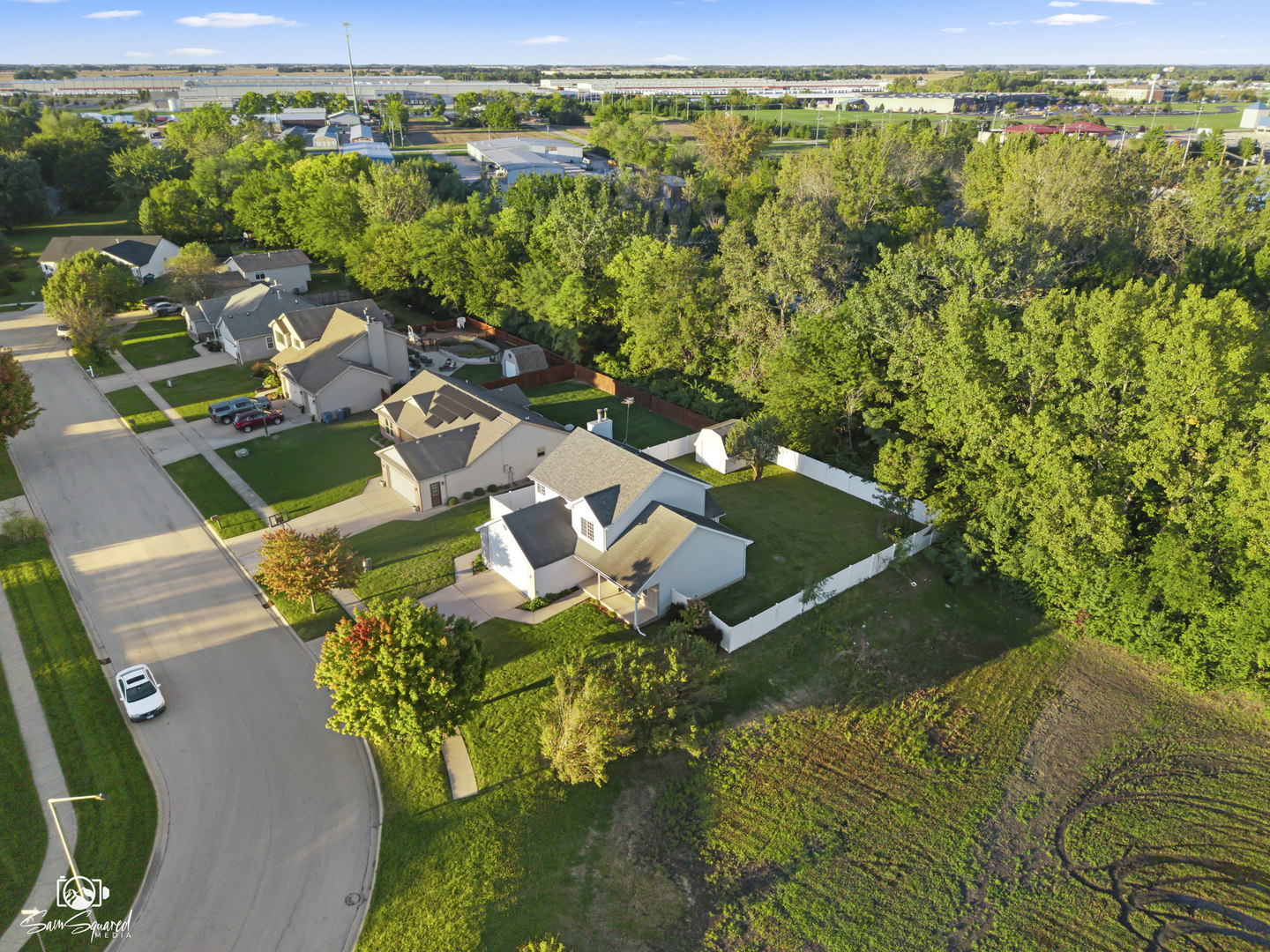main property photo 16