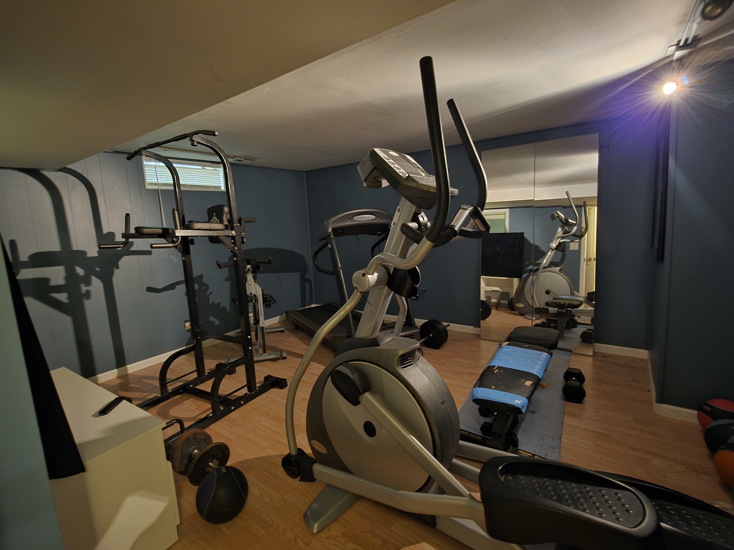 main property photo 28
