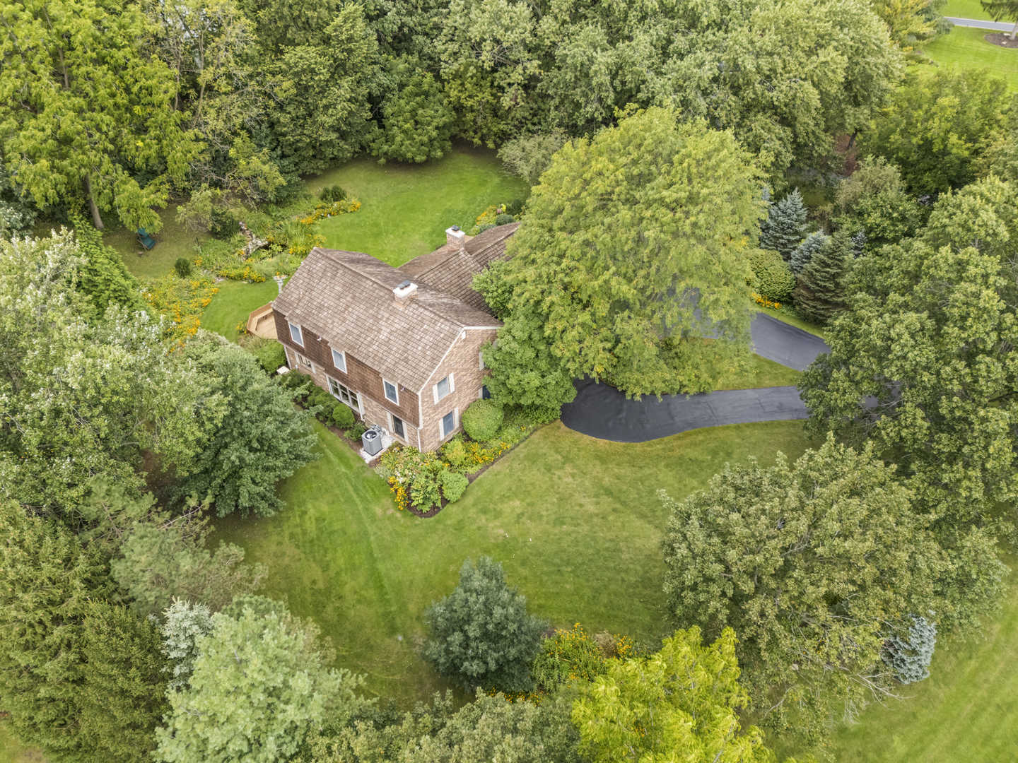 main property photo 40