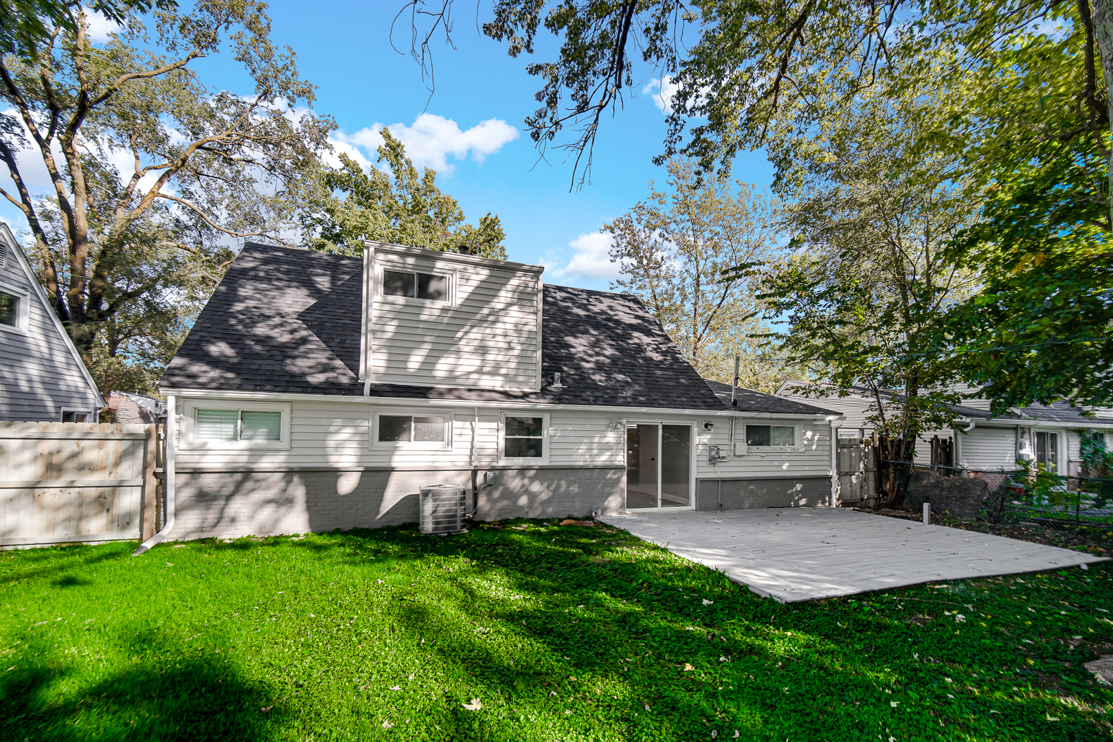 main property photo 20