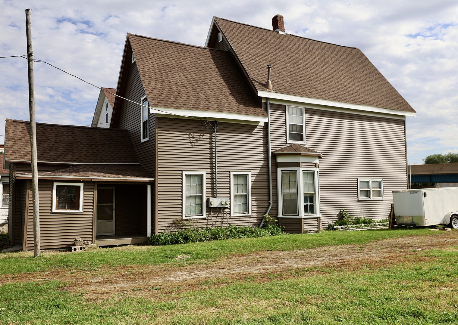 main property photo 3