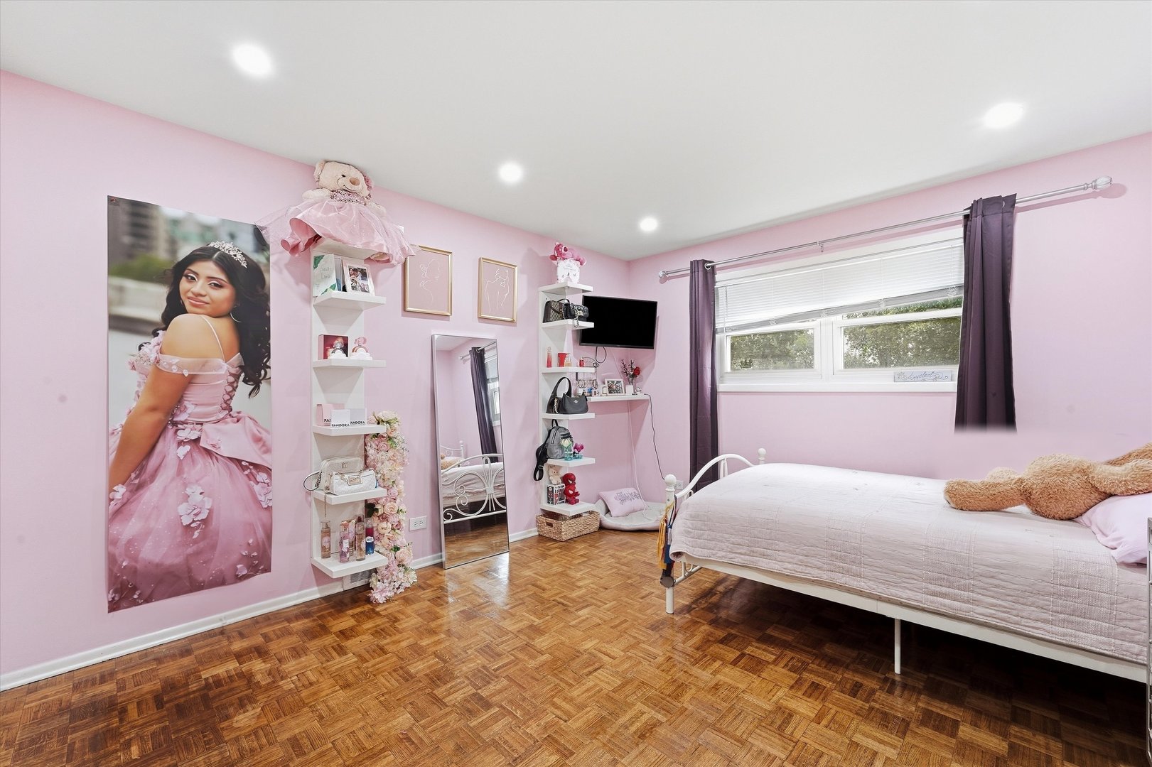 main property photo 30