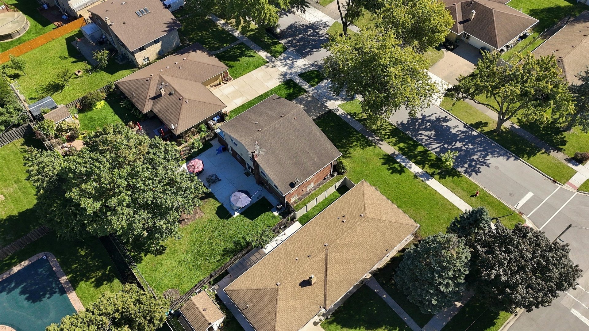 main property photo 39