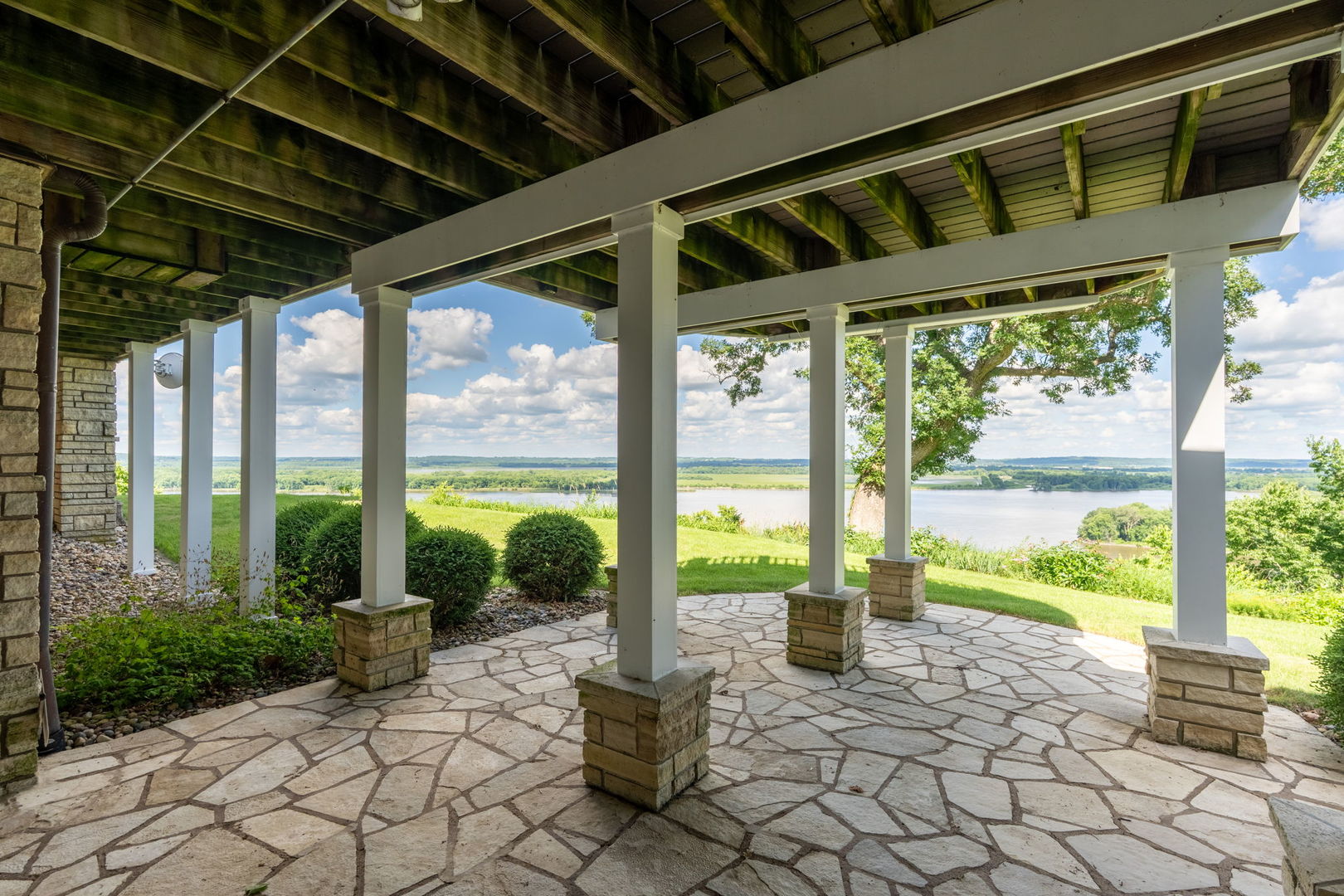 main property photo 88