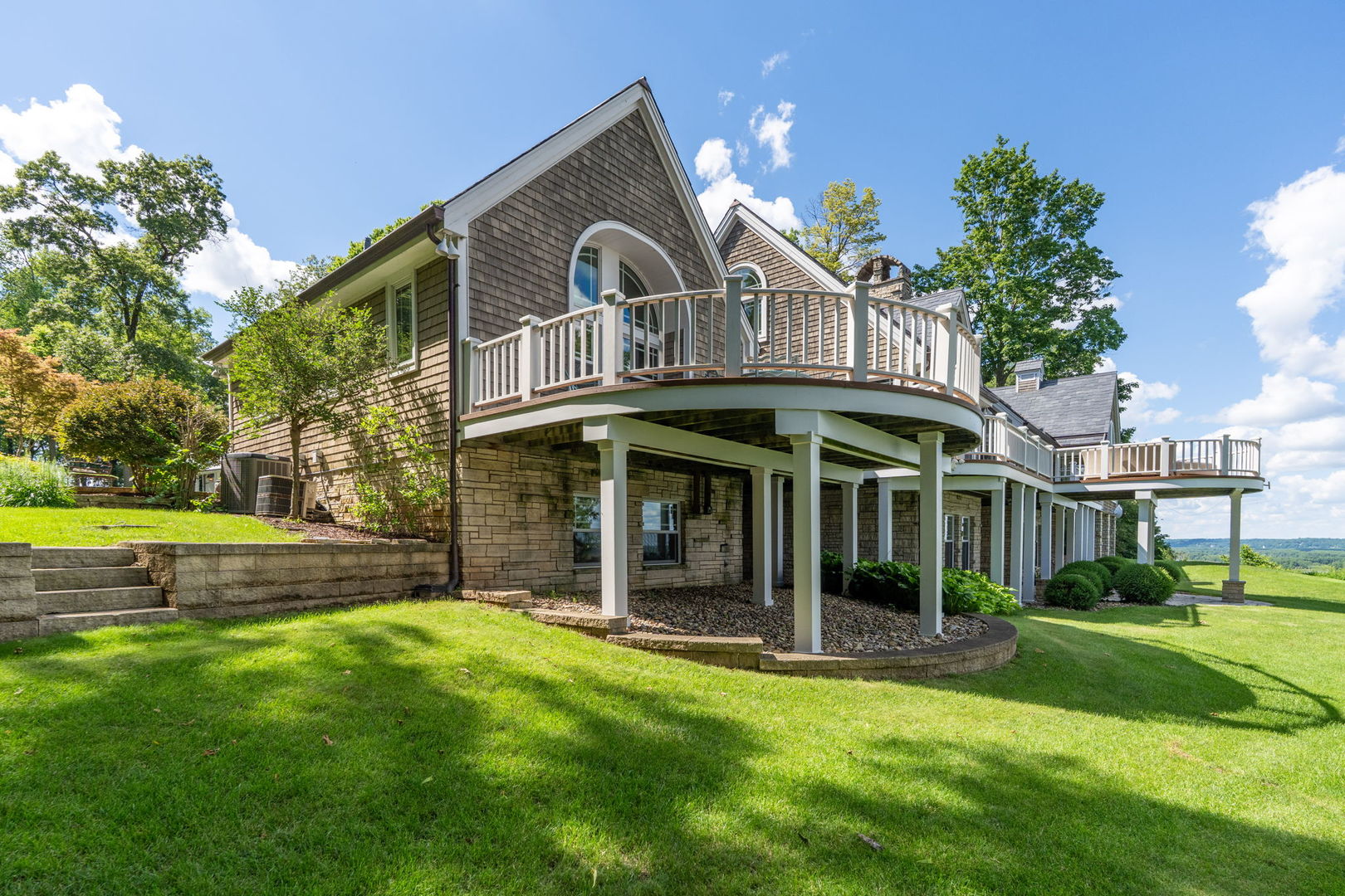 main property photo 89