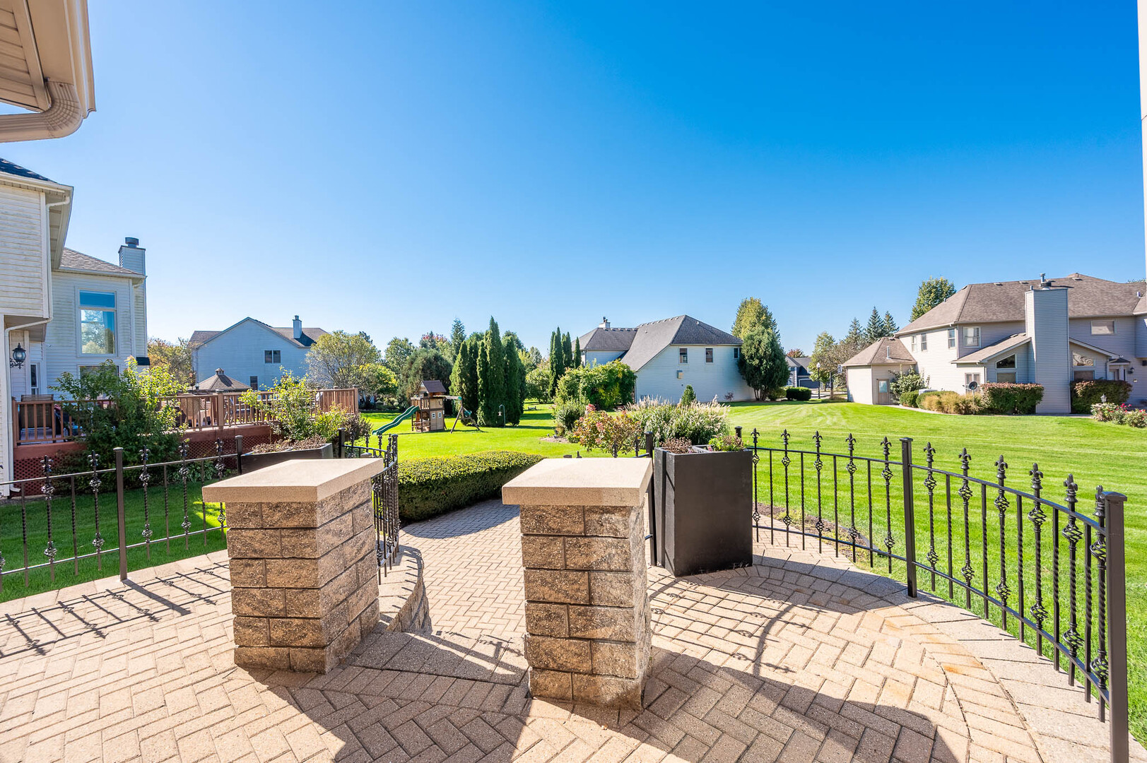 main property photo 19