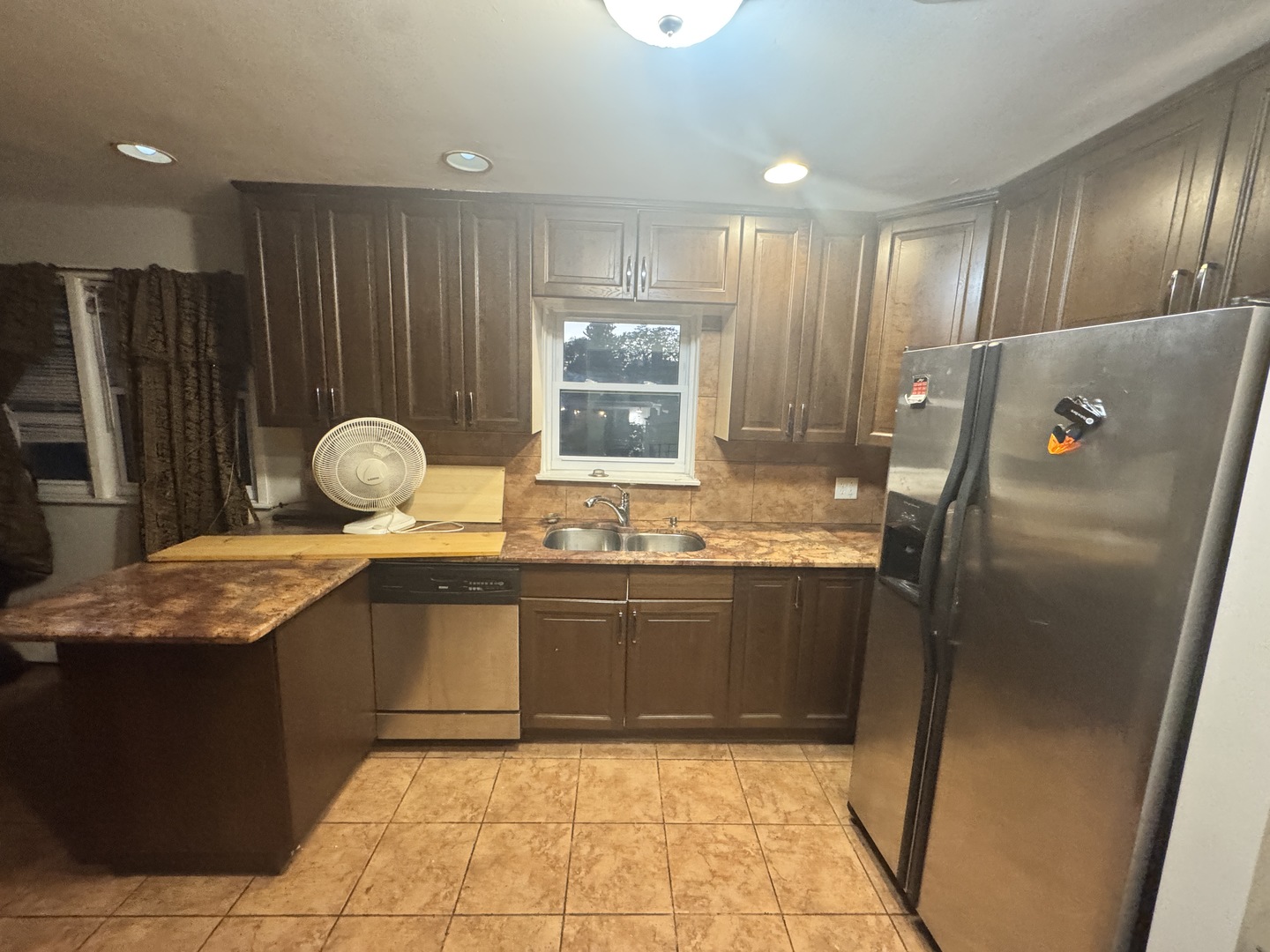 main property photo 12