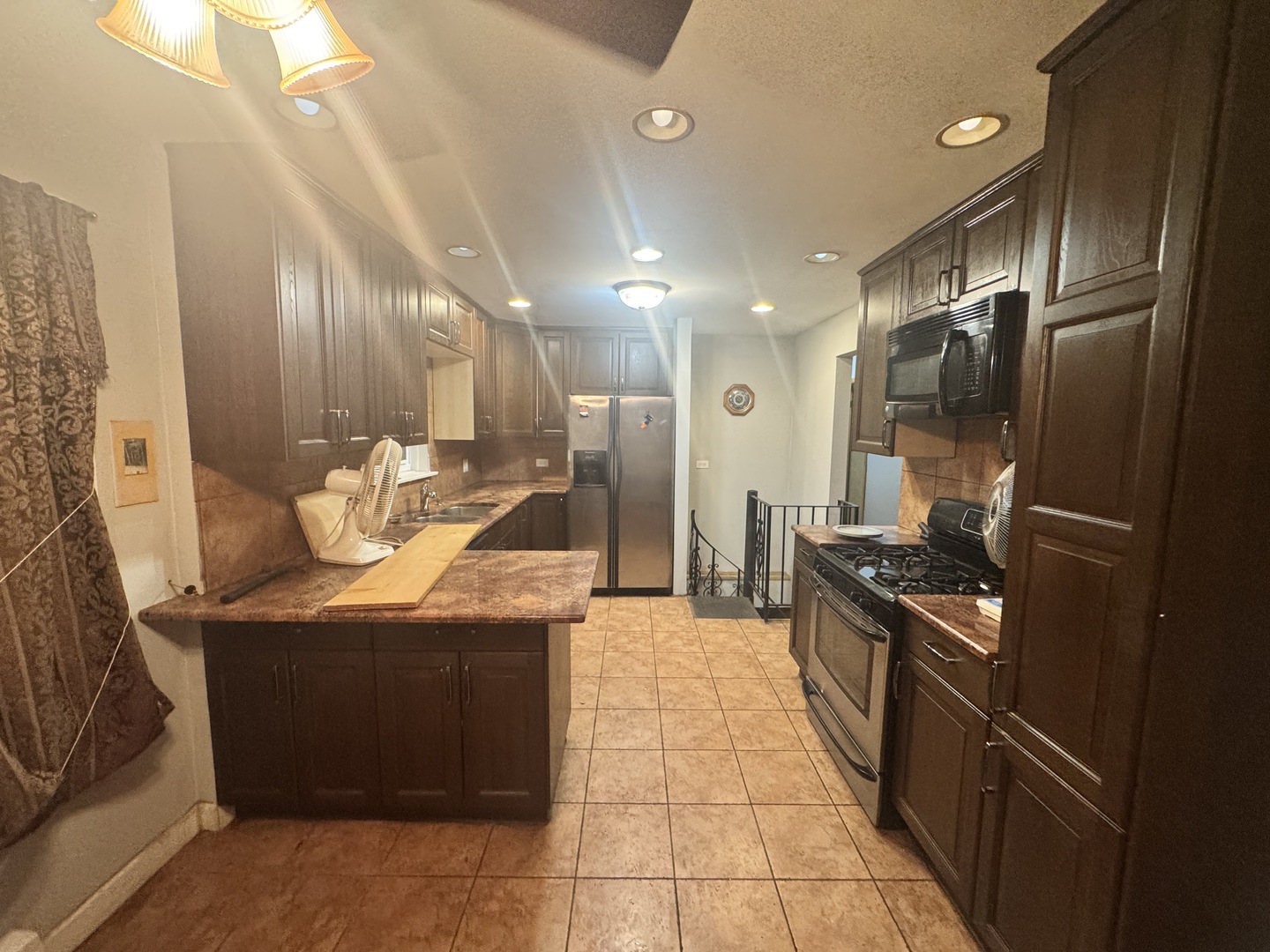 main property photo 13