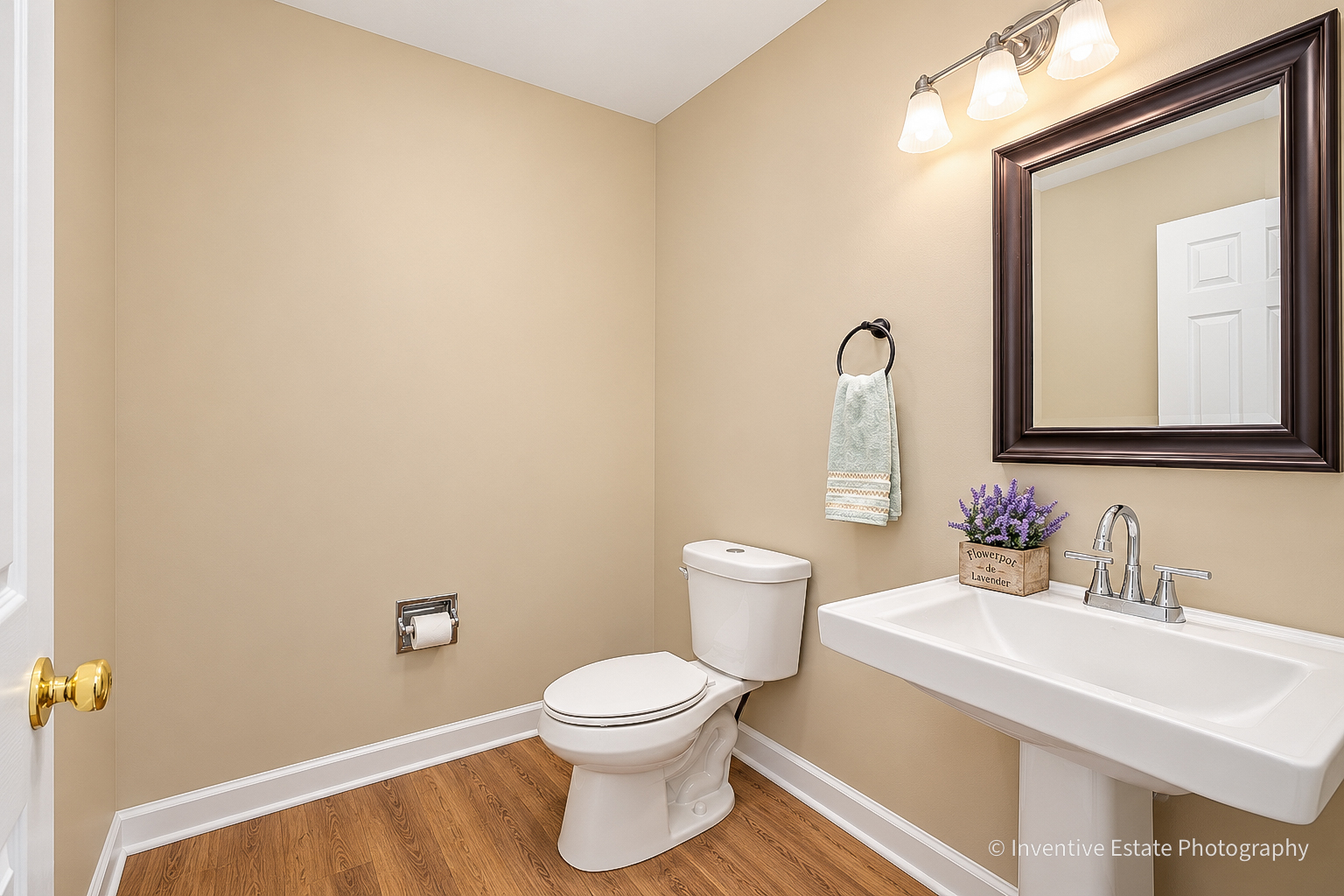 main property photo 16