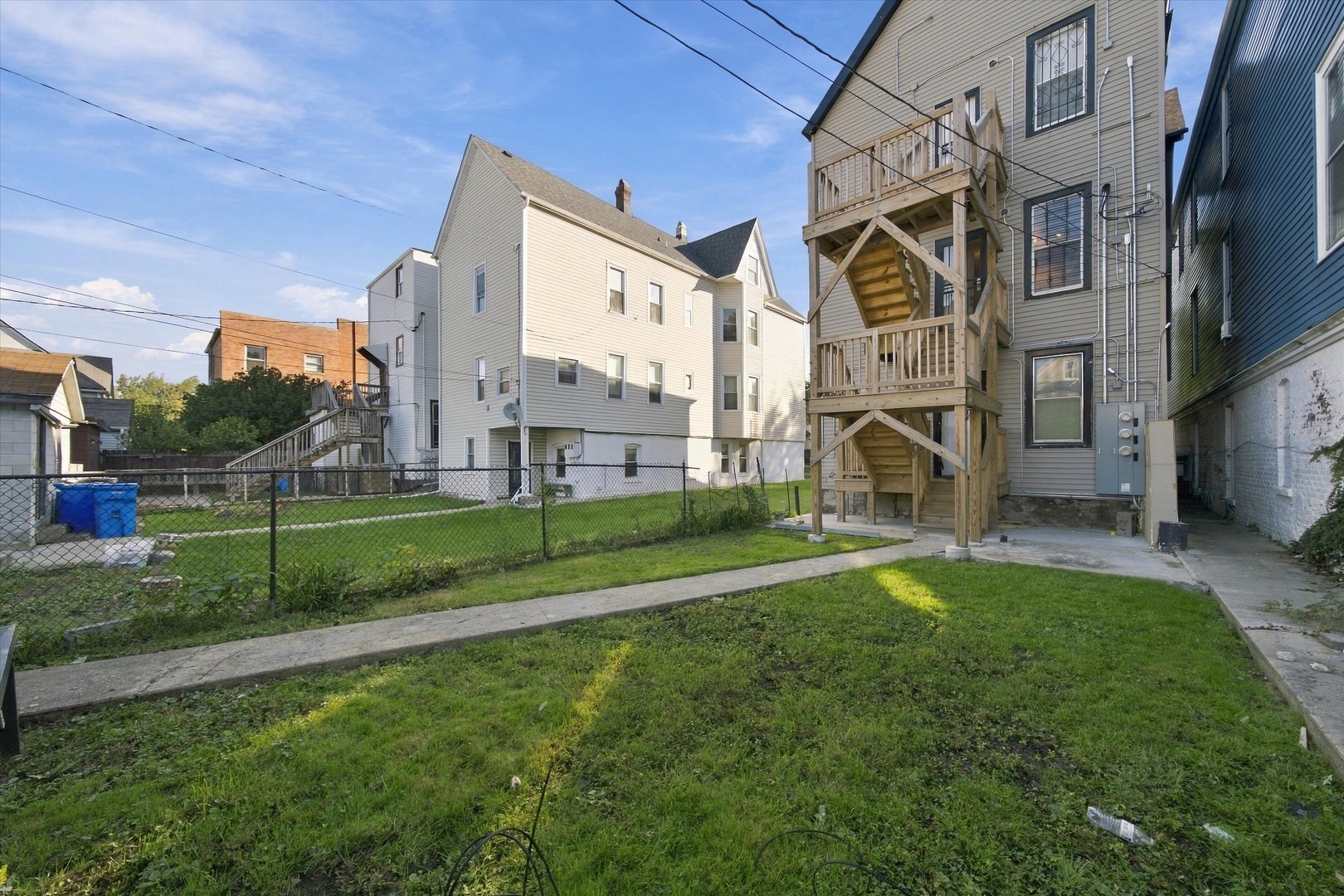 main property photo 19