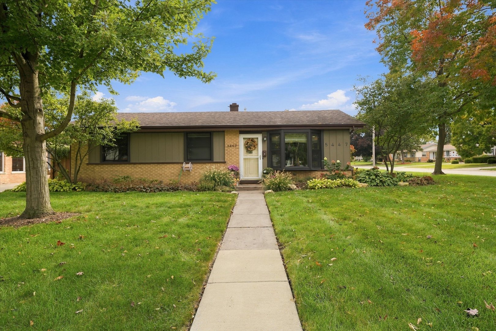 main property photo 27