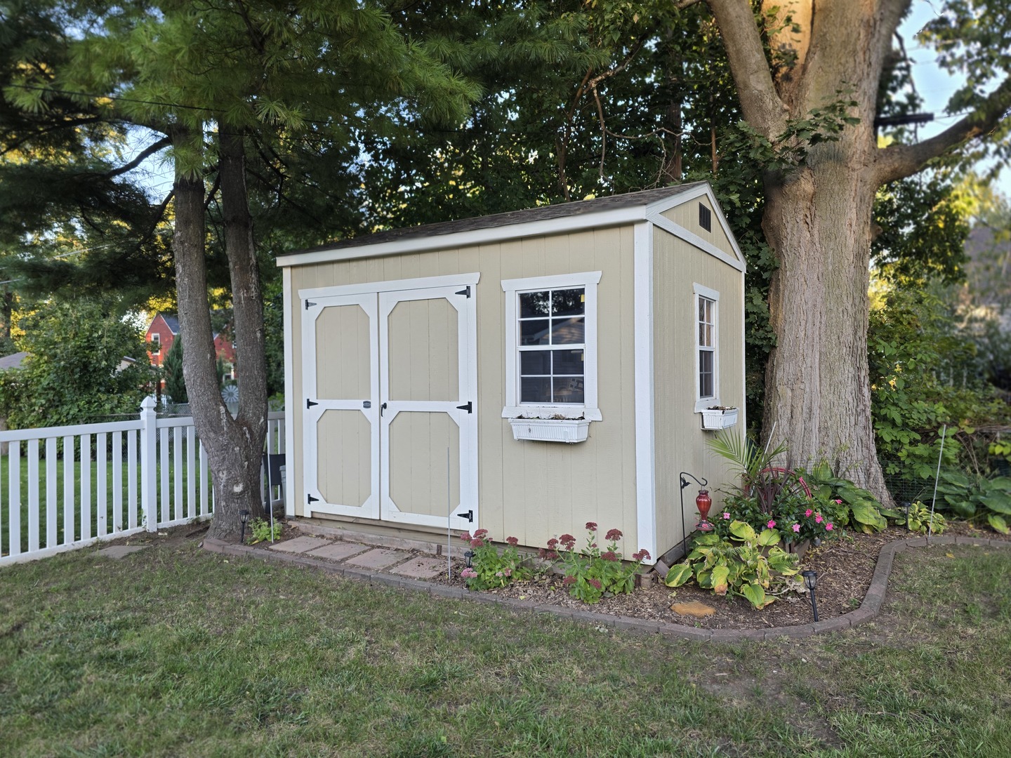 main property photo 13