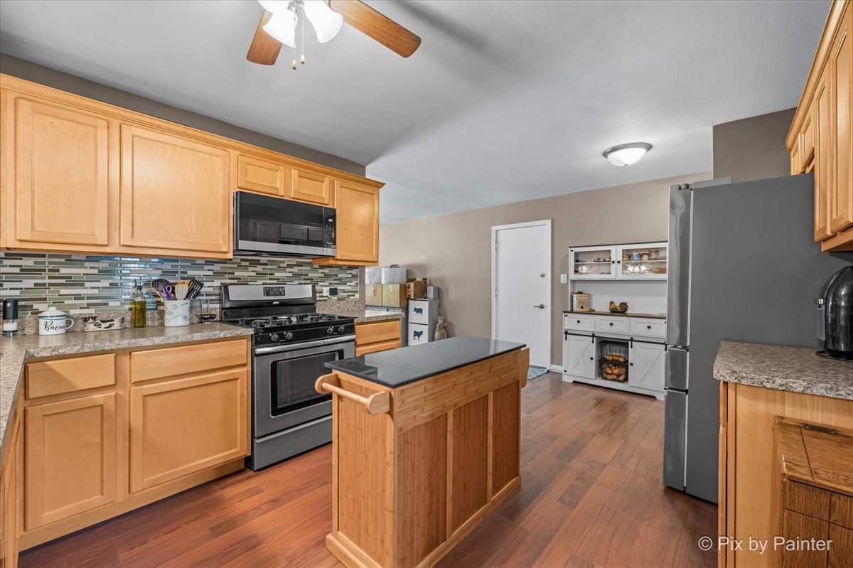 main property photo 7