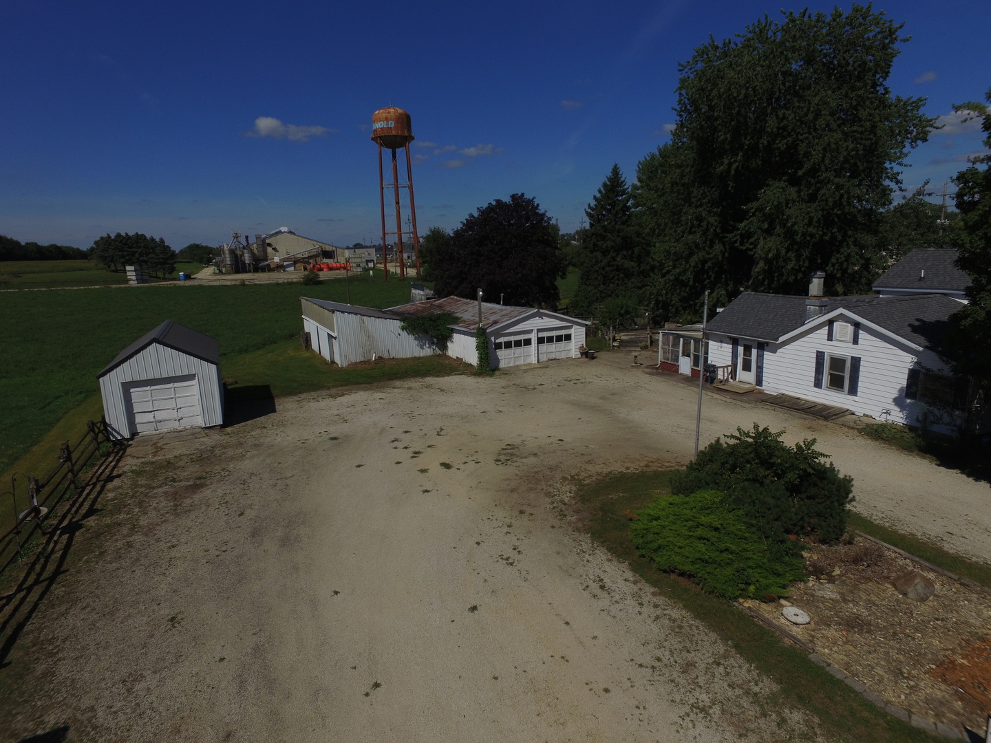 main property photo 16