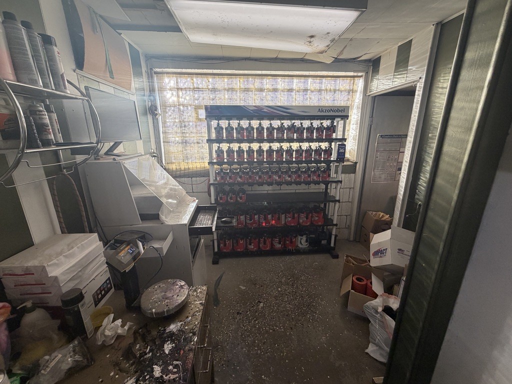 main property photo 8