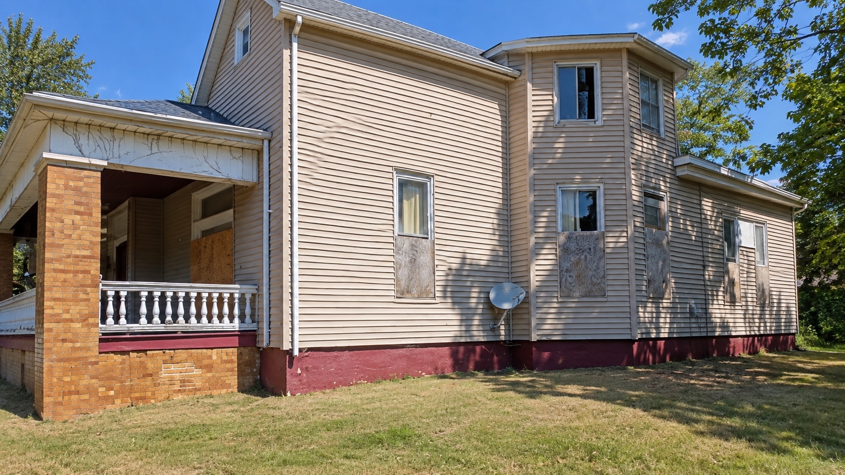 main property photo 3