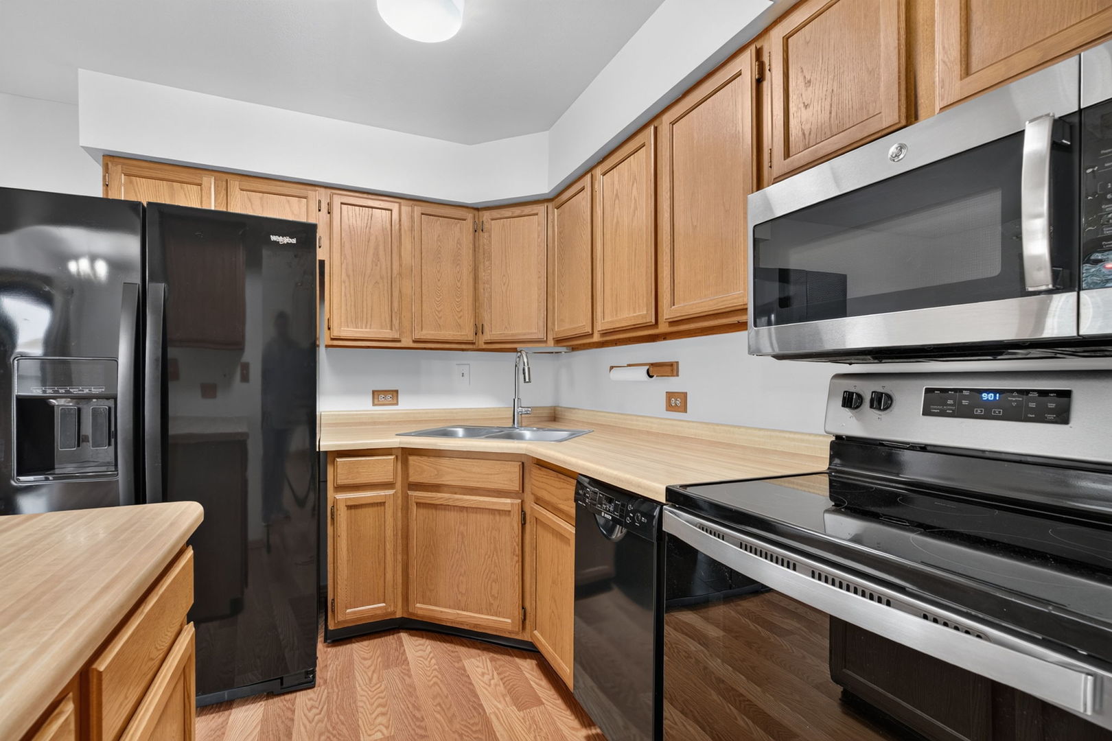 main property photo 8
