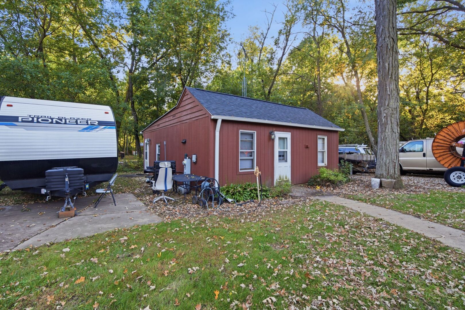 main property photo 30