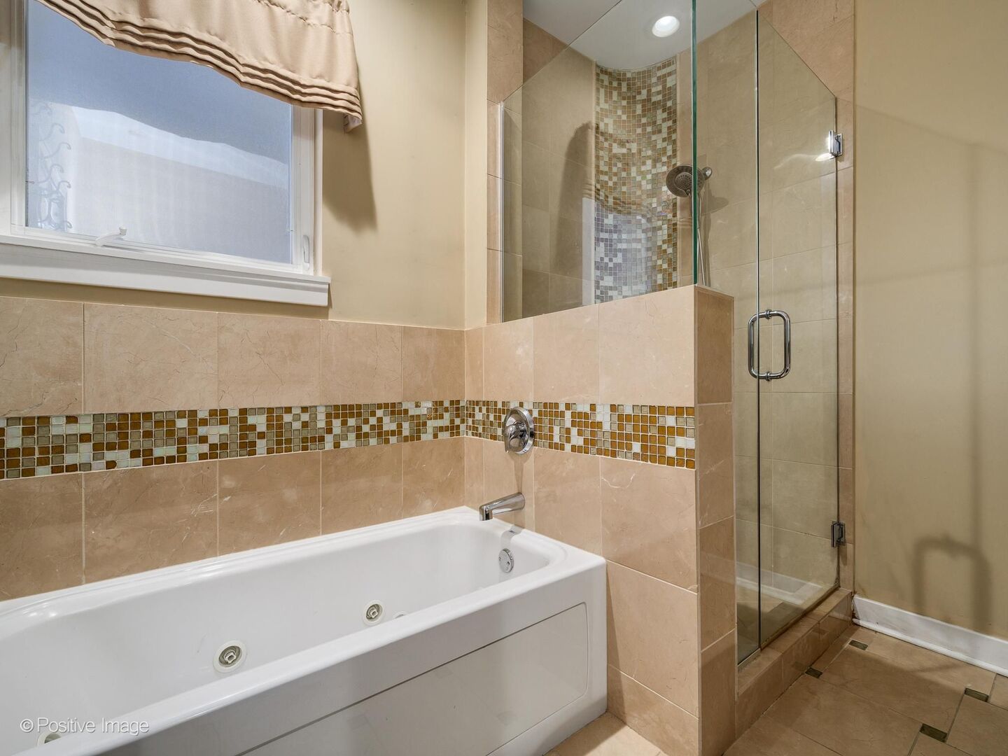 property viewer photo 12