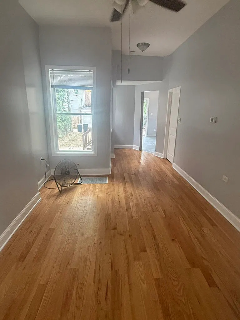 property viewer photo 1