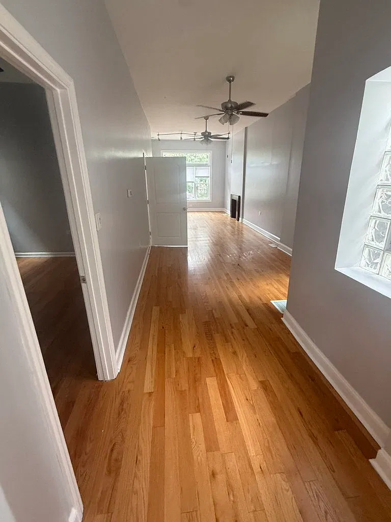 property viewer photo 3