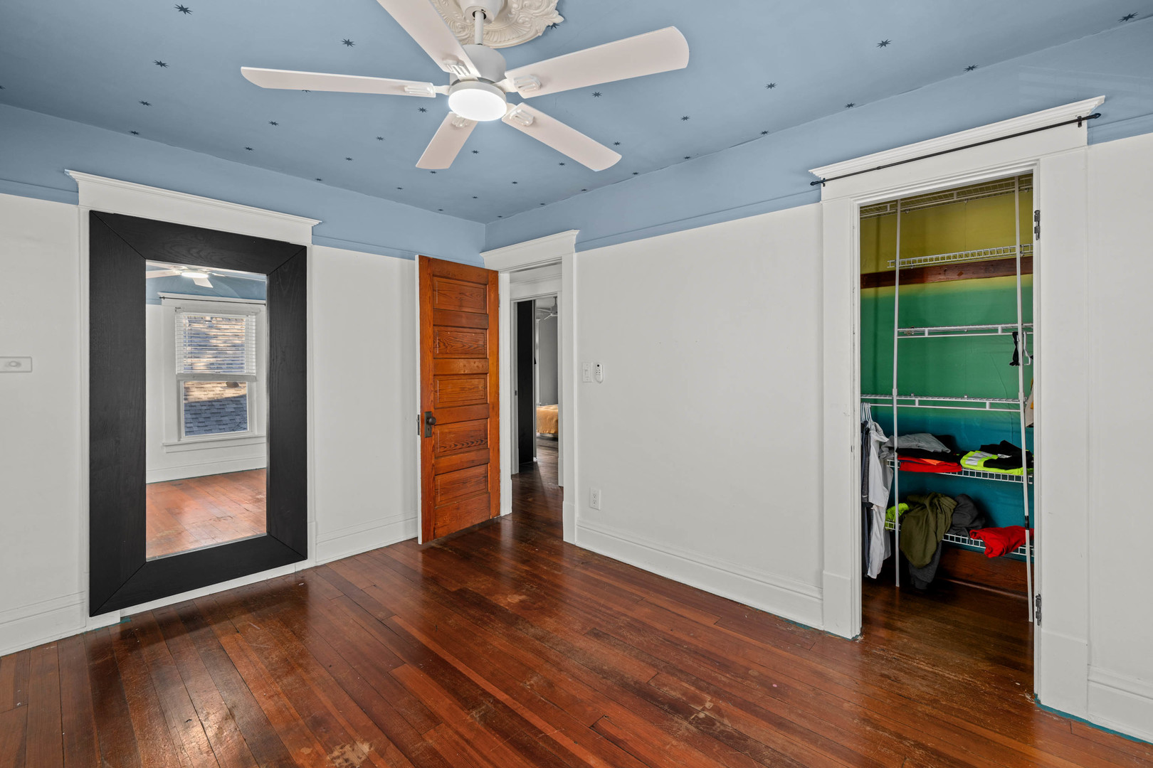 main property photo 31