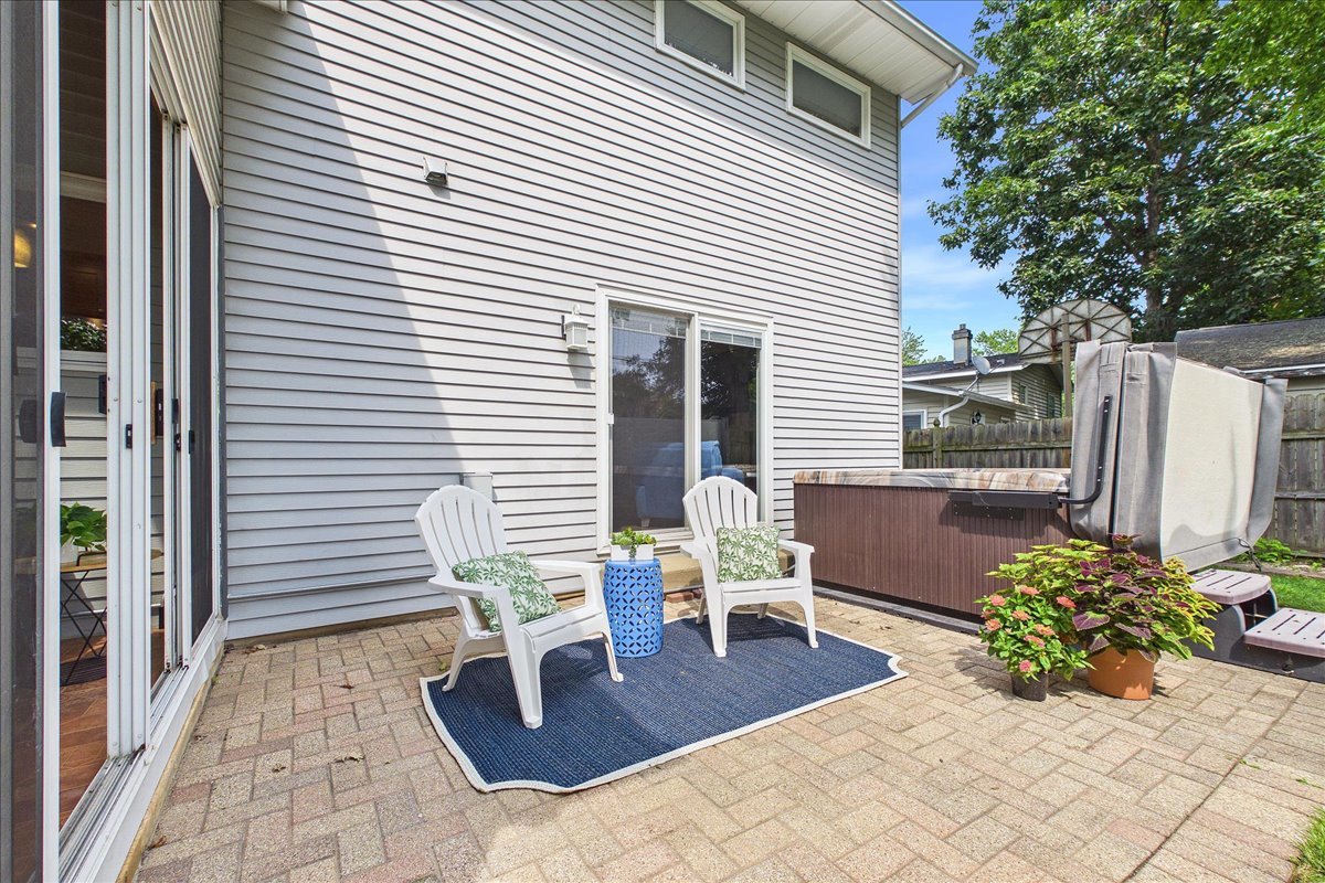 main property photo 33