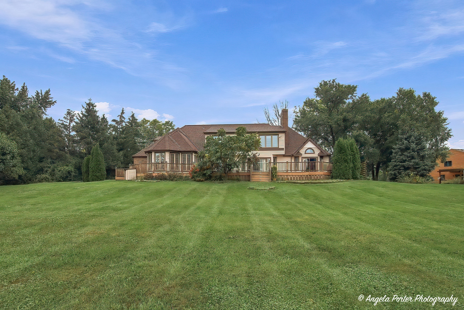 main property photo 32