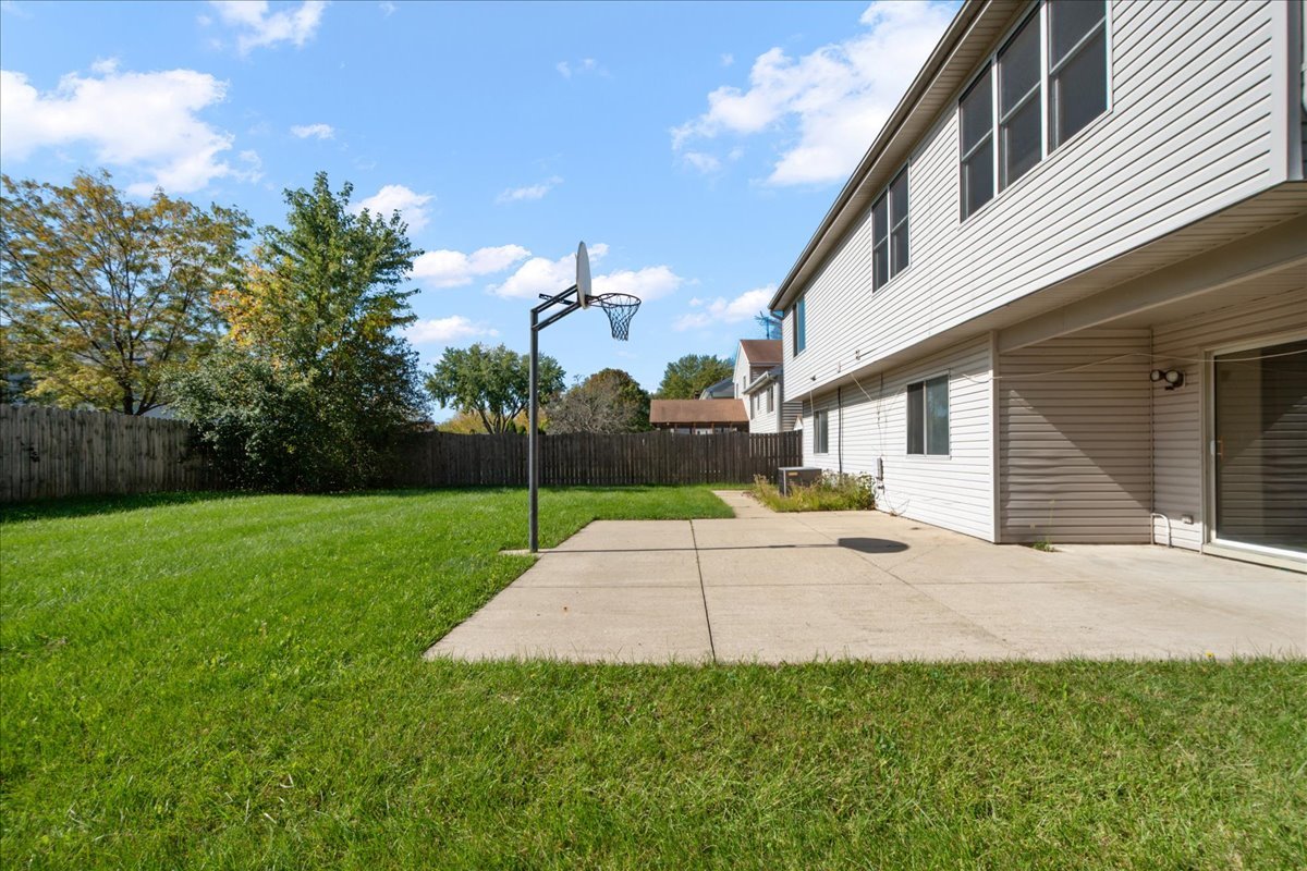 main property photo 23