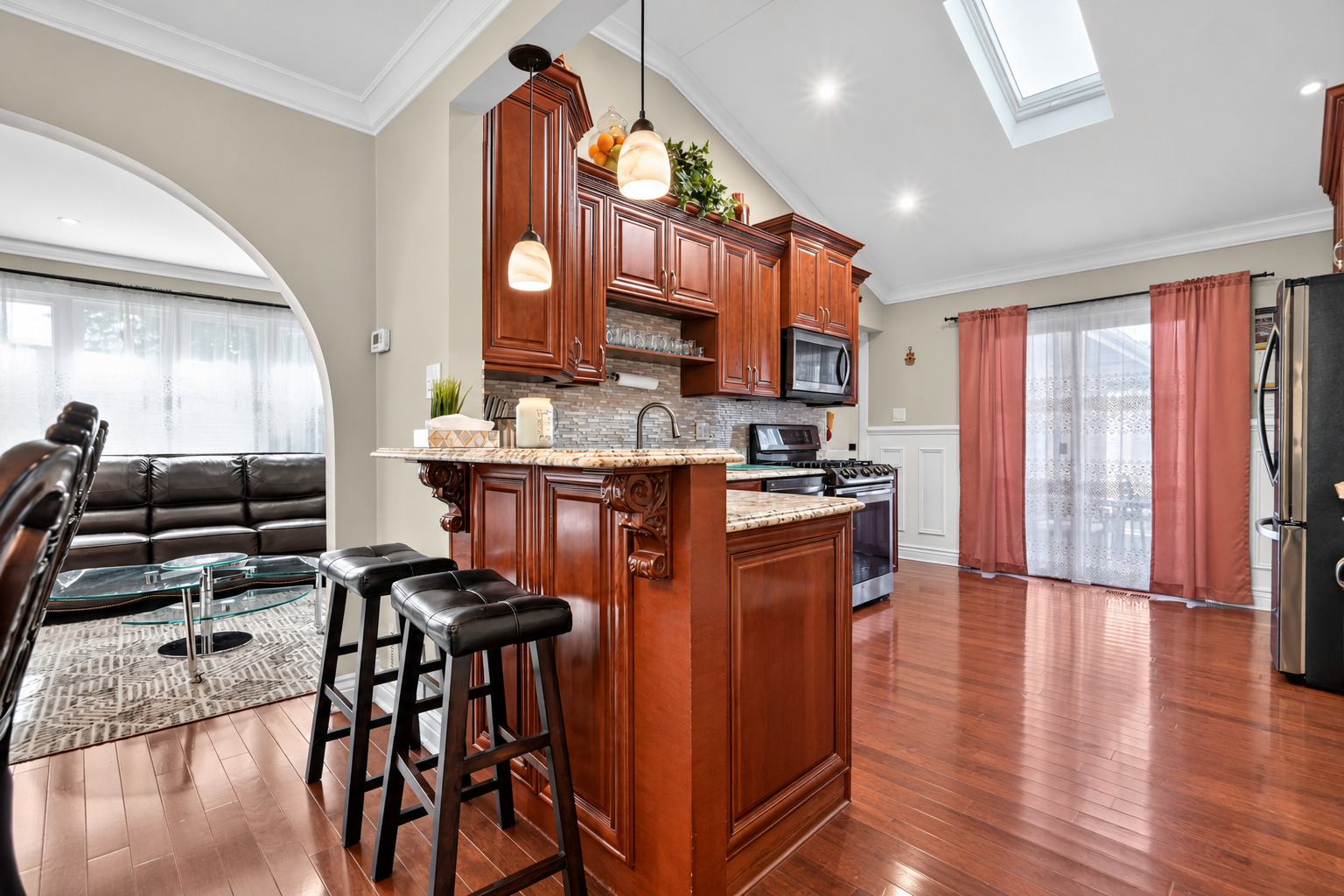 main property photo 5