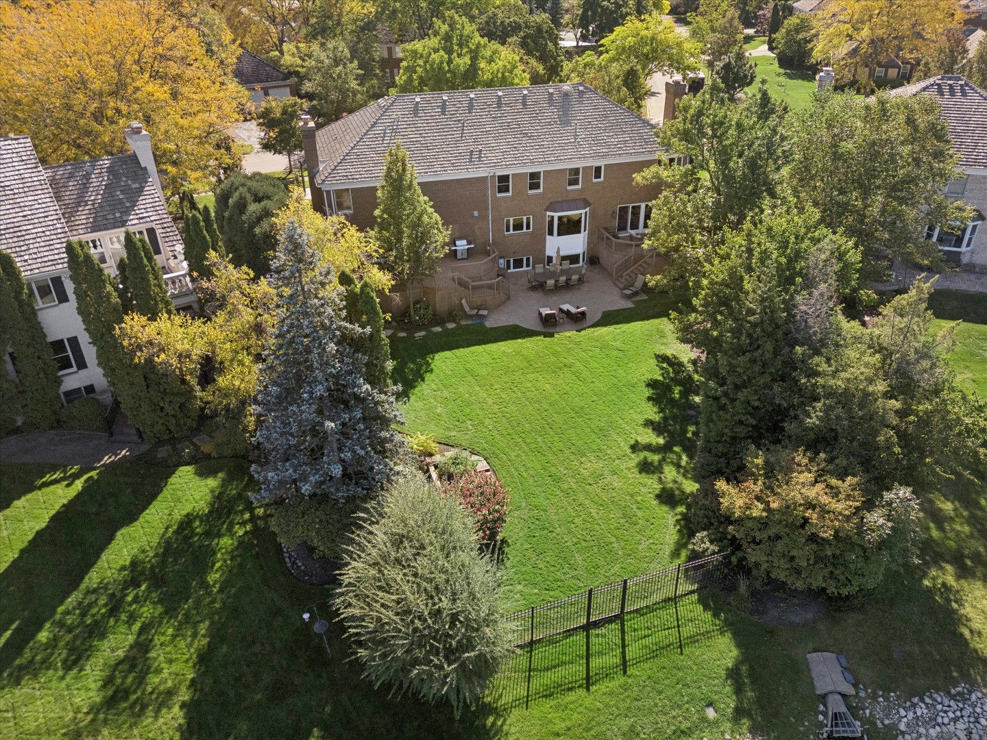 main property photo 40