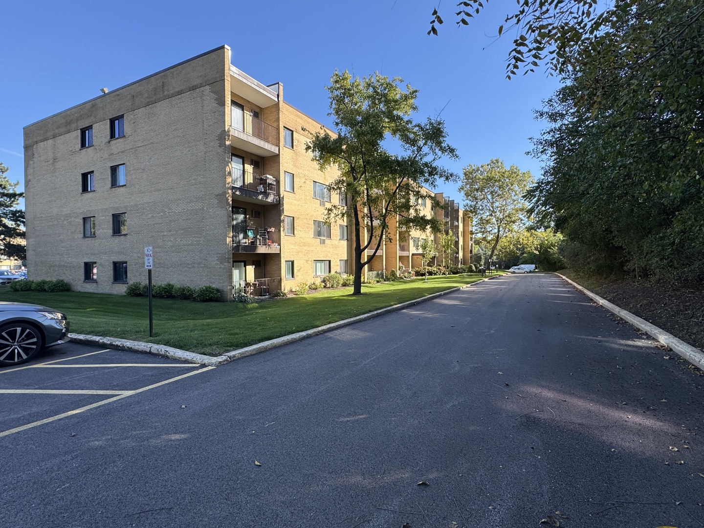 main property photo 24