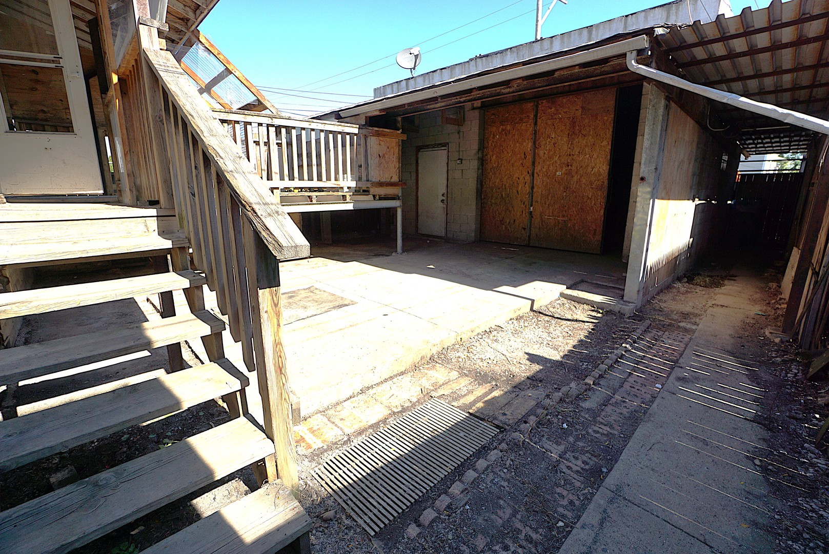 main property photo 39