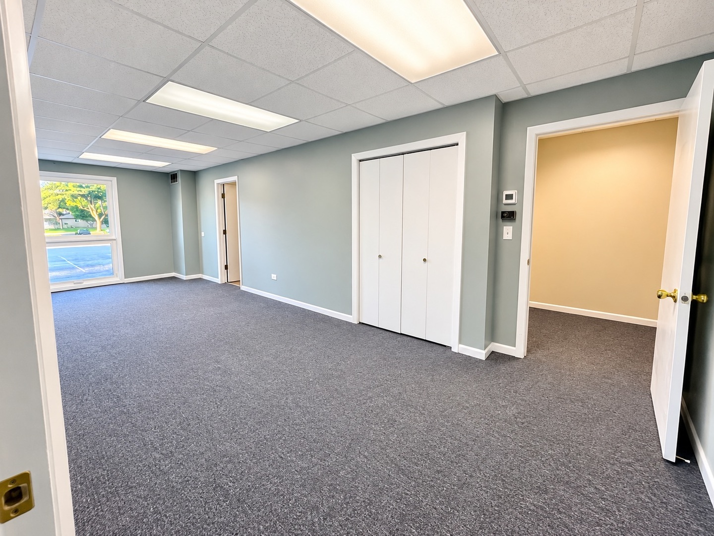 main property photo 11