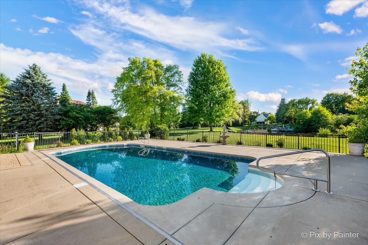 main property photo 41