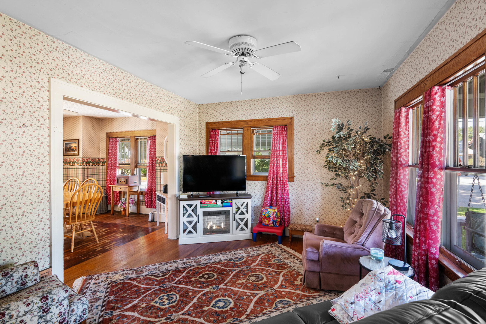main property photo 7