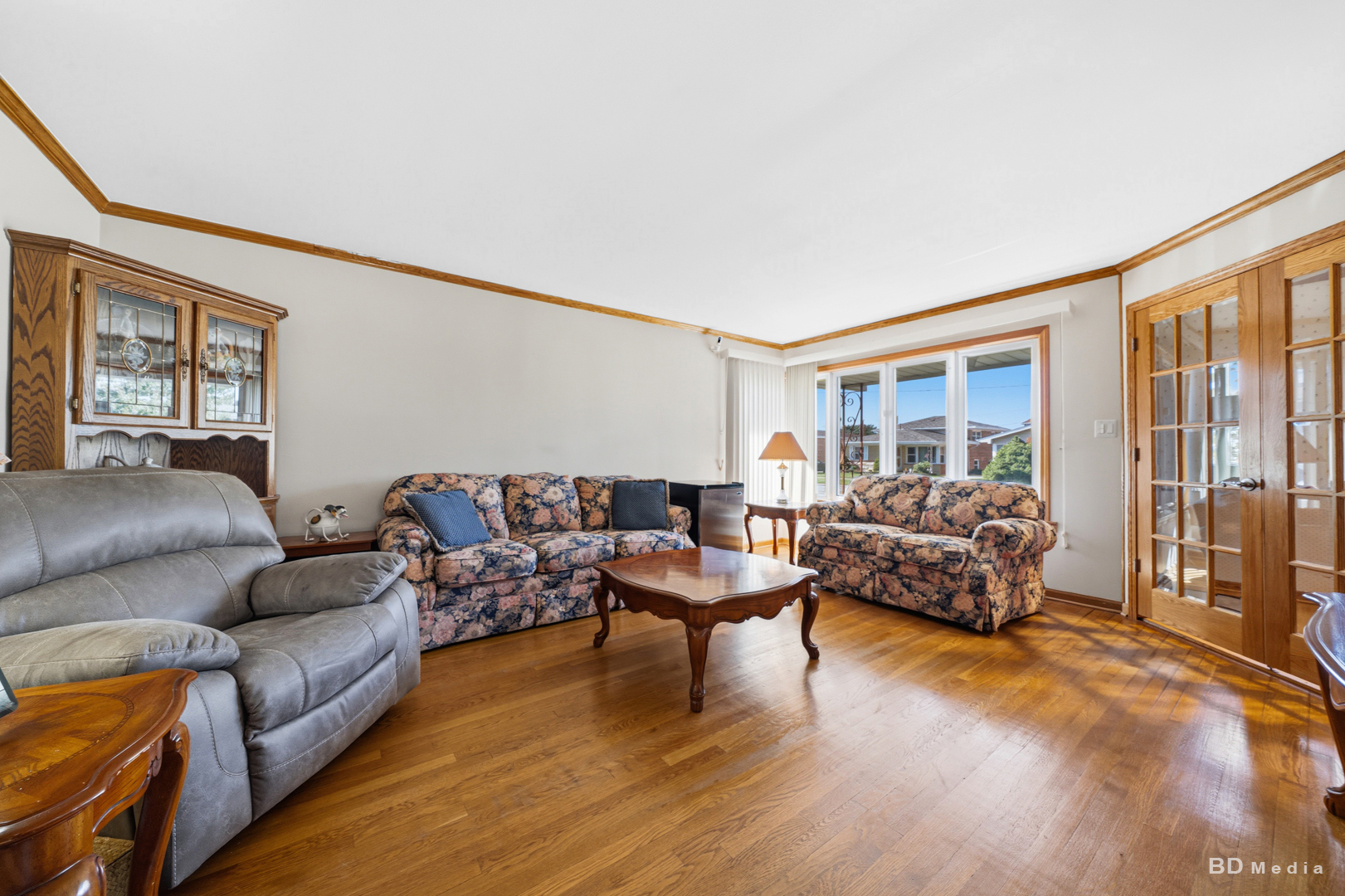 main property photo 9