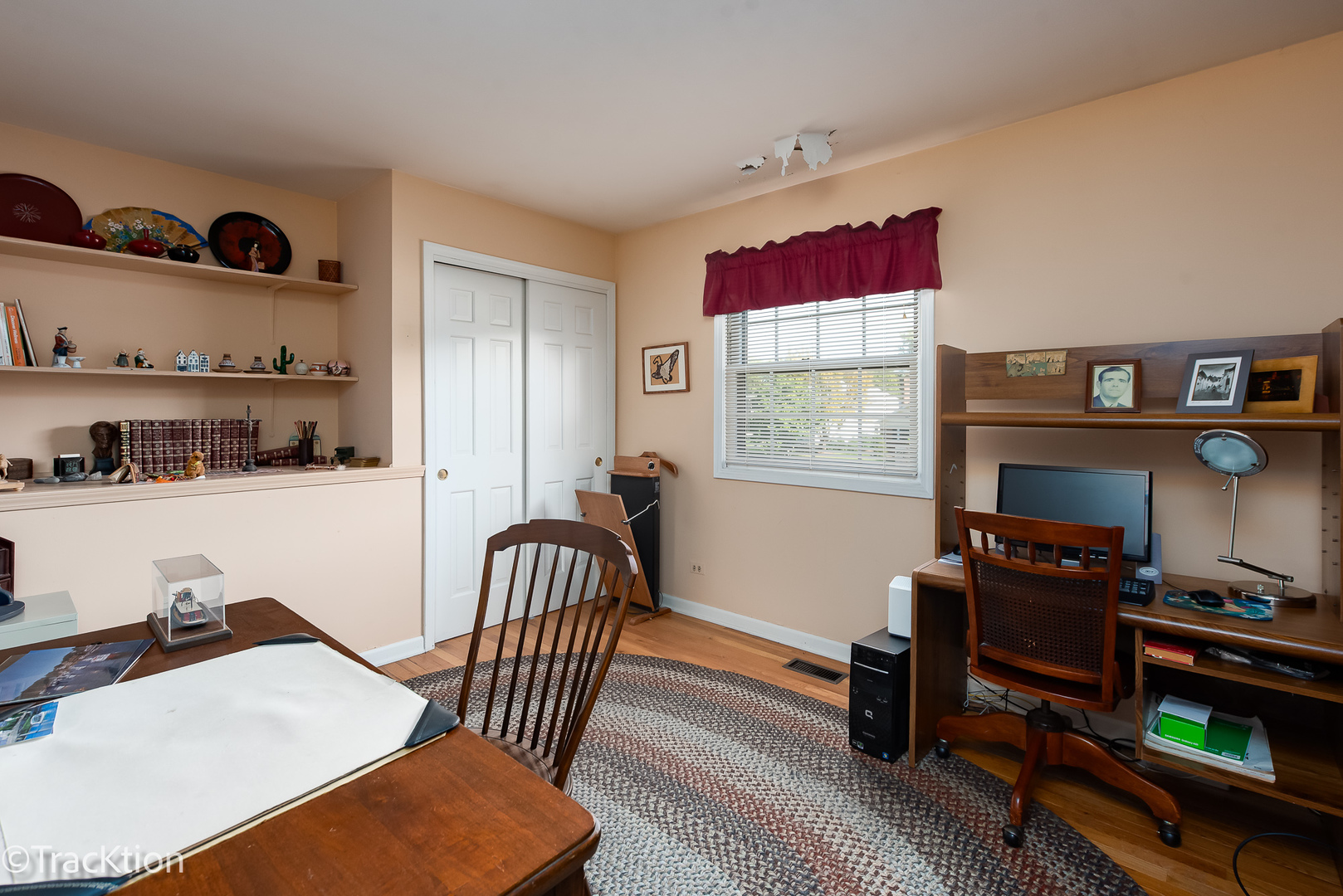 main property photo 11