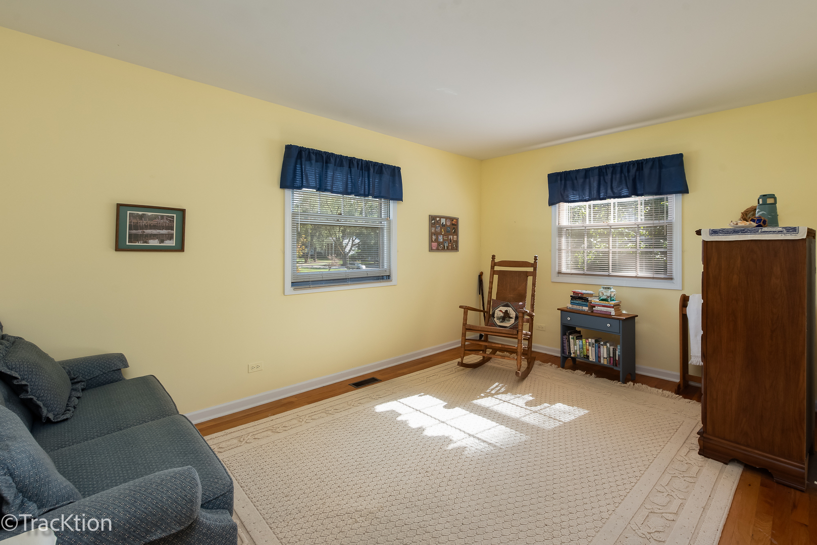 main property photo 9