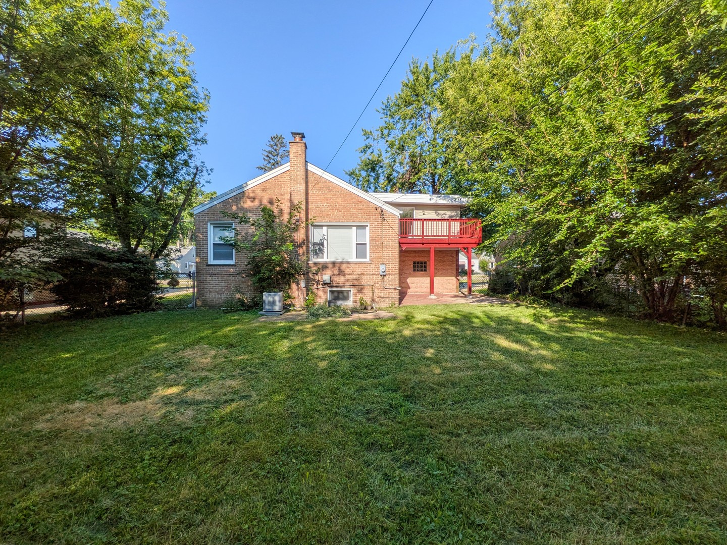 main property photo 18