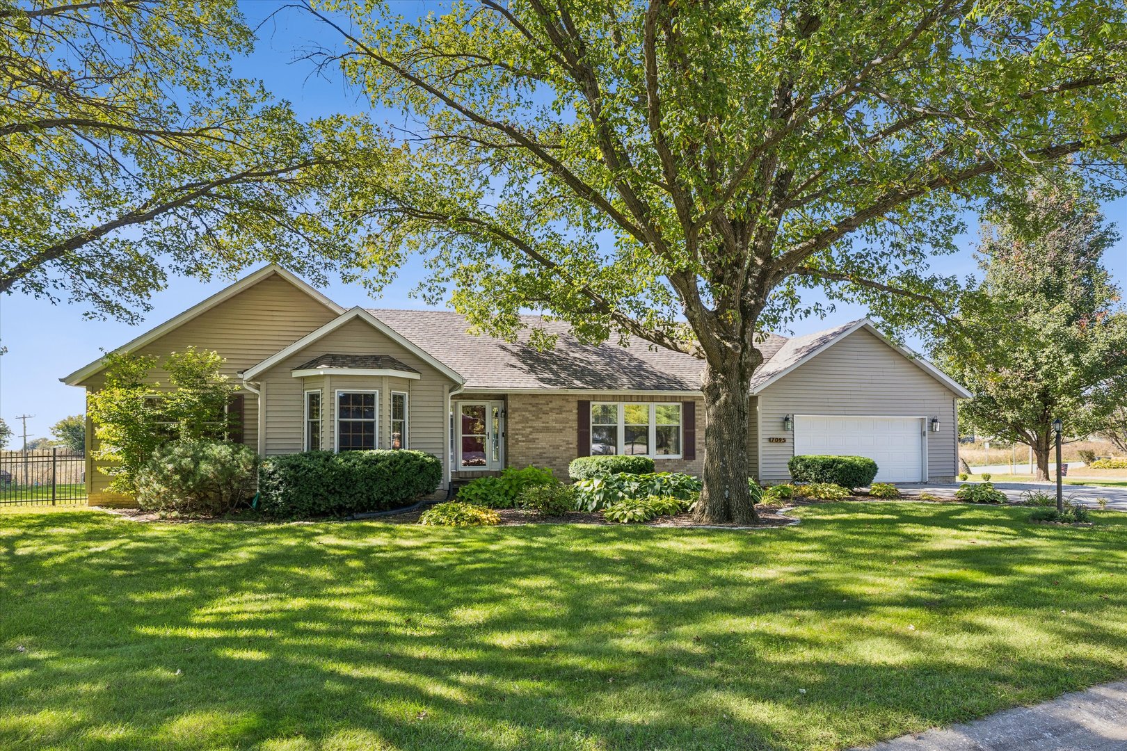 main property photo 0