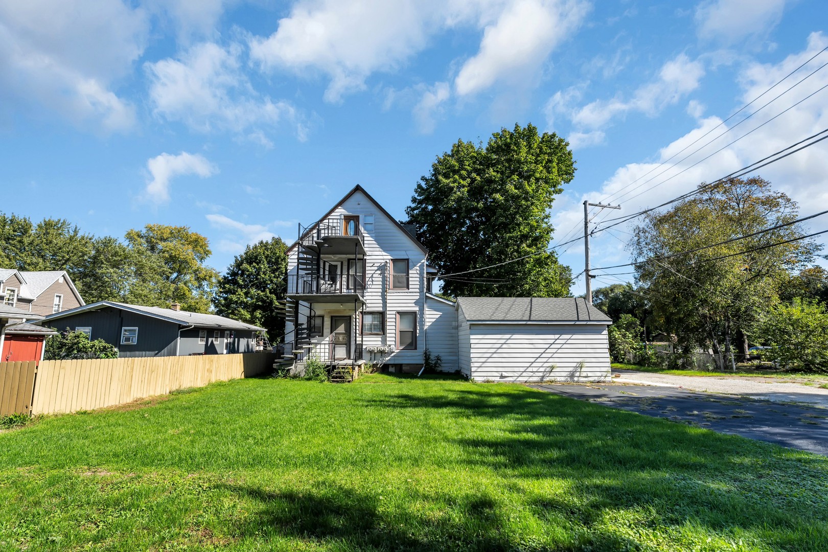 main property photo 5